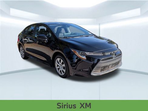 Used 2024 Toyota Corolla LE image 9