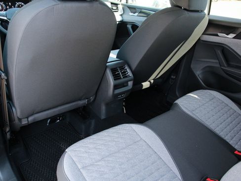 Certified 2025 Volkswagen Tiguan S FWD image 17