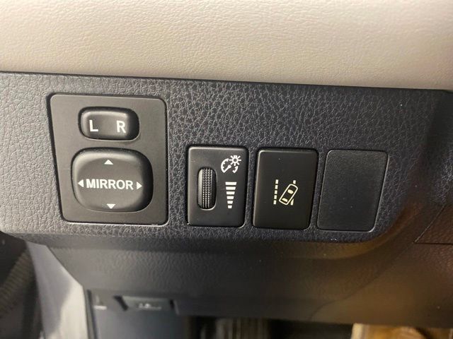Used 2016 Toyota RAV4 Limited w/ Protection Package AWD/4WD image 17
