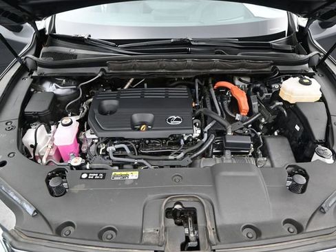 Used 2023 Lexus RX 350 w/ Cold Area Package image 20