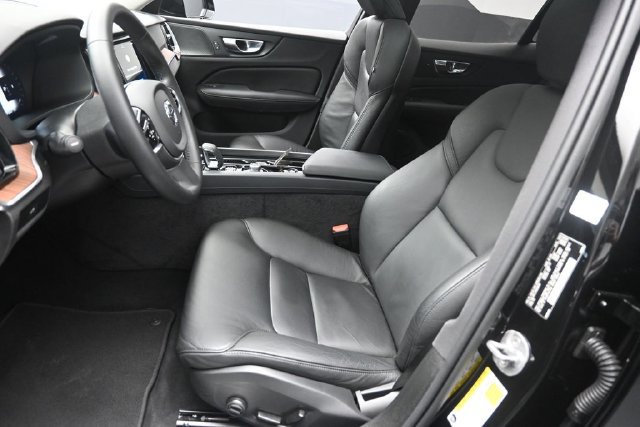 Used 2023 Volvo S60 B5 Plus FWD image 17