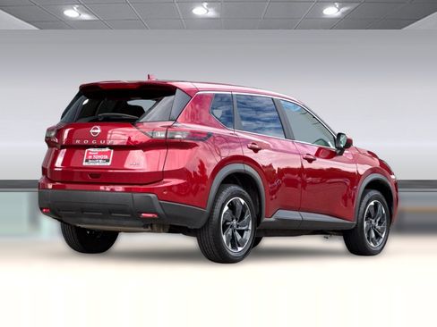 Used 2025 Nissan Rogue SV AWD/4WD image 9