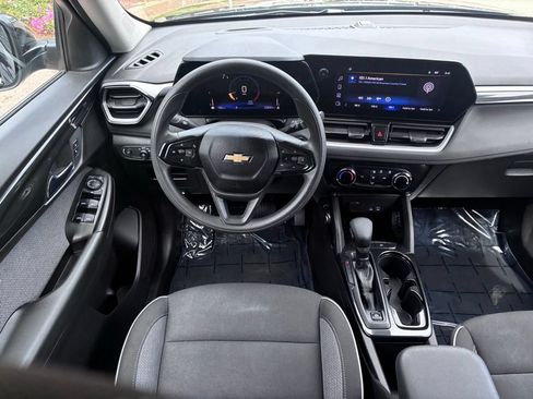 Certified 2025 Chevrolet TrailBlazer LT FWD image 20