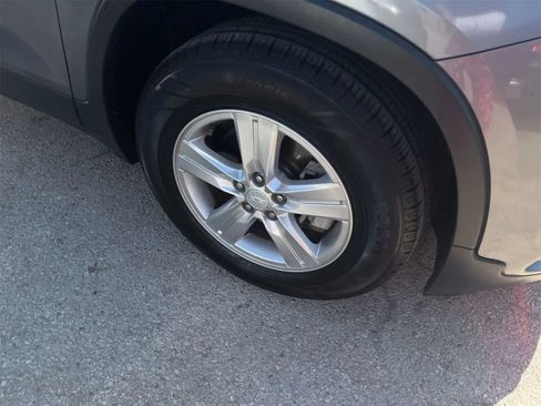Used 2020 Chevrolet Trax LS w/ Tint and Cruise Package FWD image 7