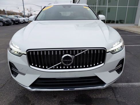 Used 2022 Volvo XC60 B5 Inscription w/ Advanced Package image 3