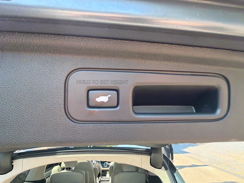 Used 2025 Honda Odyssey EX-L image 16