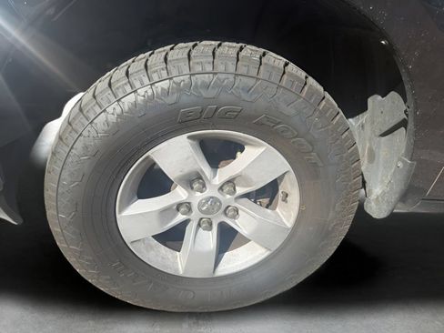 Used 2021 RAM 1500 Classic SLT AWD/4WD image 6
