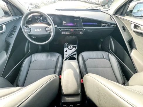 Certified 2024 Kia Niro Wind w/ Wind Preserve Package image 12