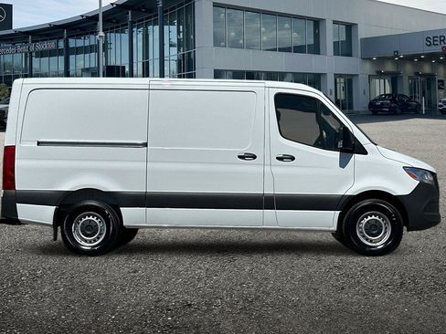 New 2026 Mercedes-Benz Sprinter 2500 image 3