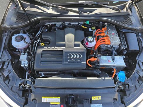 Used 2018 Audi A3 e-tron Premium w/ Sport Package FWD image 33