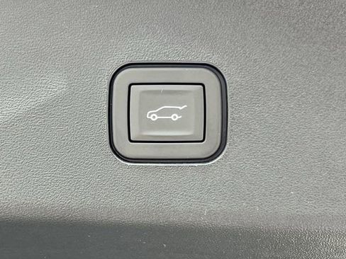 New 2026 Cadillac Vistiq Sport image 26