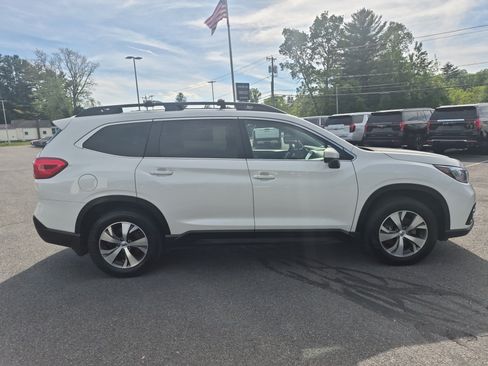 Used 2022 Subaru Ascent Premium w/ Convenience Package AWD/4WD image 7