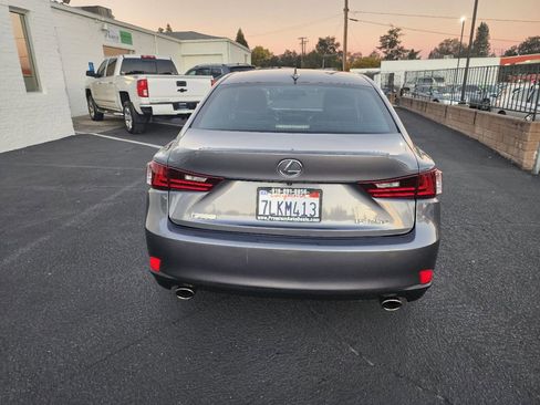Used 2015 Lexus IS 250 image 4