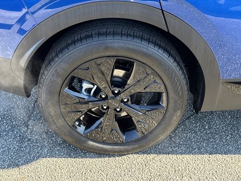 Used 2025 Kia Sportage X-Line w/ Premium Package image 17