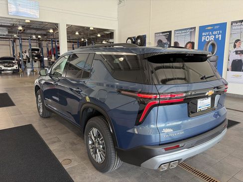 New 2026 Chevrolet Traverse LT w/ Driver Confidence Package FWD image 7