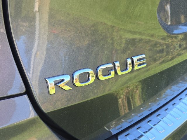 Certified 2020 Nissan Rogue SV w/ Premium Package AWD/4WD image 5