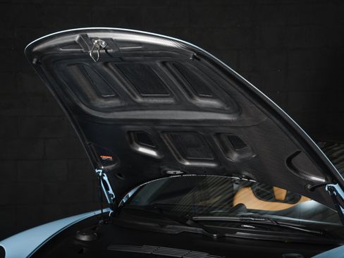 Used 2019 Porsche 911 Speedster RWD image 27