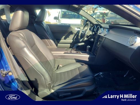 Used 2006 Ford Mustang GT Premium image 19