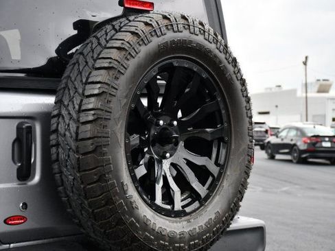 Used 2019 Jeep Wrangler Unlimited Sport S AWD/4WD image 10