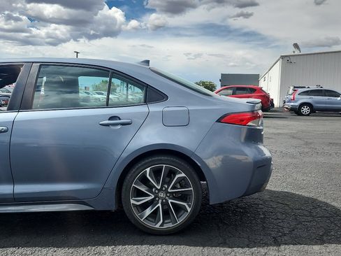 Used 2020 Toyota Corolla SE w/ SE Premium Package FWD image 9