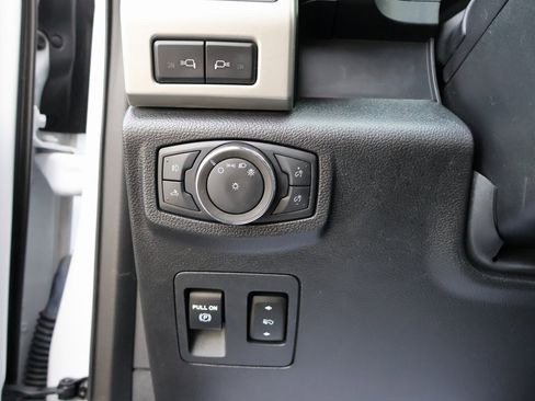 Used 2020 Ford F150 Lariat w/ Equipment Group 502A Luxury image 43