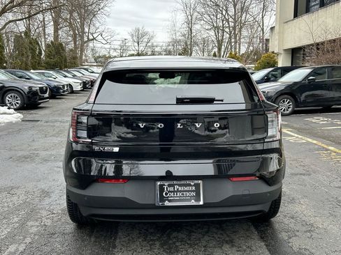 New 2026 Volvo EX30 Plus w/ Climate Package image 3