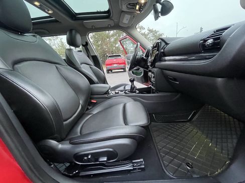 Used 2017 MINI Cooper Clubman S image 13