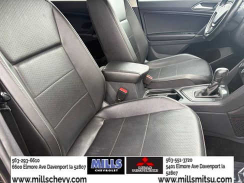 Used 2018 Volkswagen Tiguan SE FWD image 18