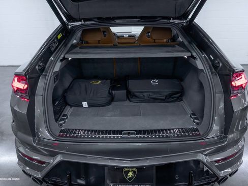 Used 2025 Lamborghini Urus S AWD/4WD image 13