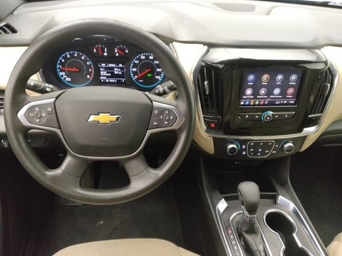 Used 2023 Chevrolet Traverse LS image 22