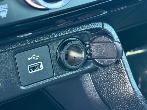 Used 2024 Honda Civic Sport image 25