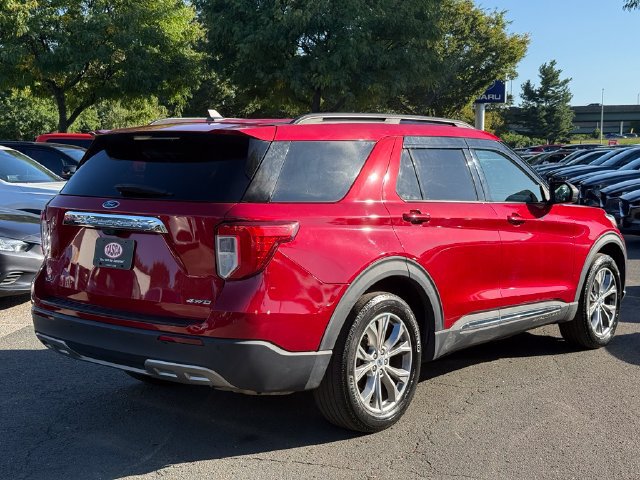 Used 2022 Ford Explorer XLT w/ Equipment Group 202A AWD/4WD image 7