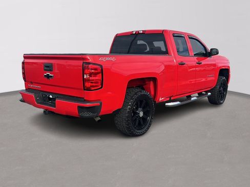 Used 2017 Chevrolet Silverado 1500 Custom w/ Custom Convenience Package image 7