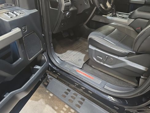 Used 2020 Ford F150 Raptor w/ Equipment Group 802A Luxury AWD/4WD image 28