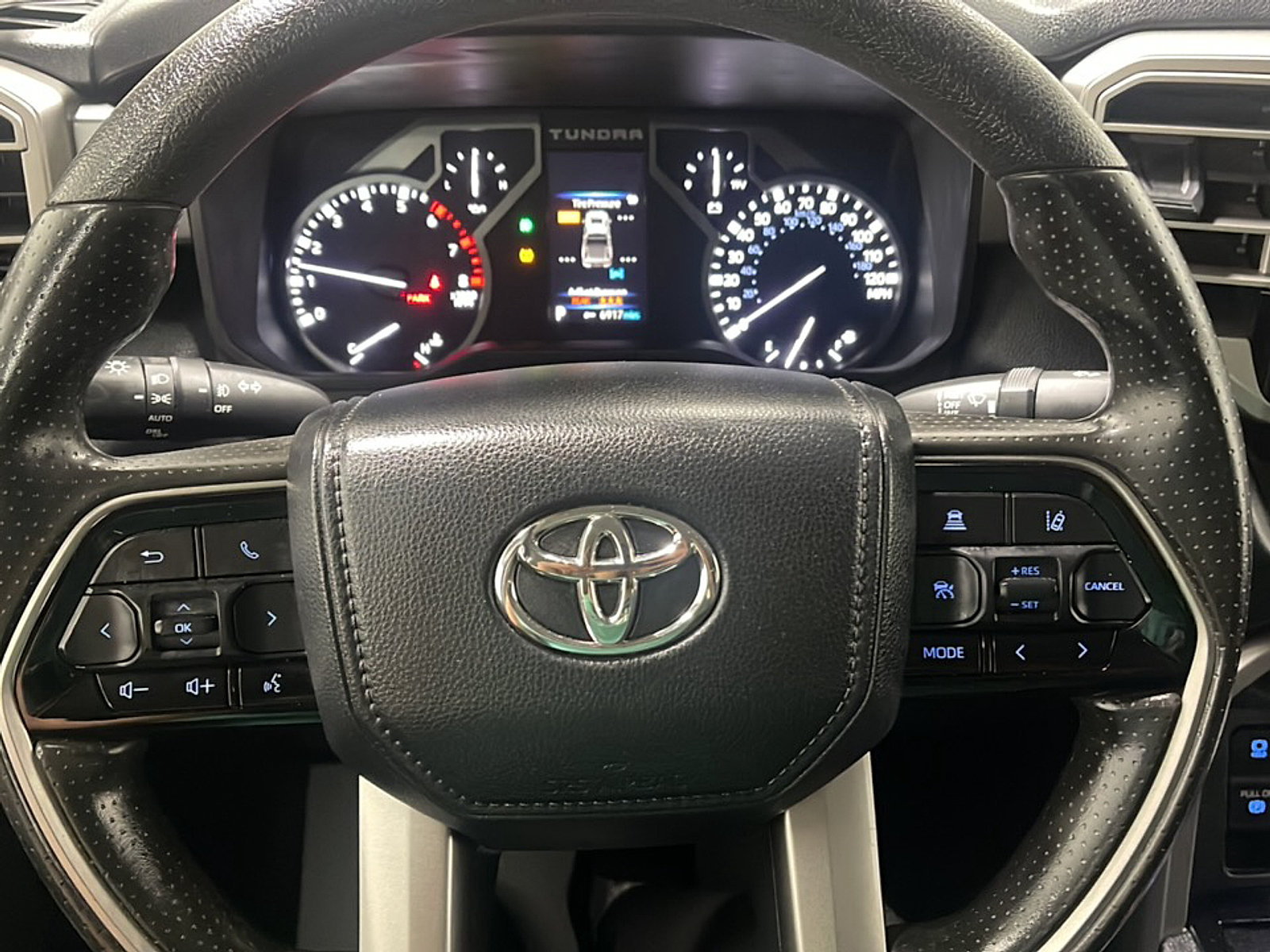 Used 2022 Toyota Tundra SR5 RWD image 4