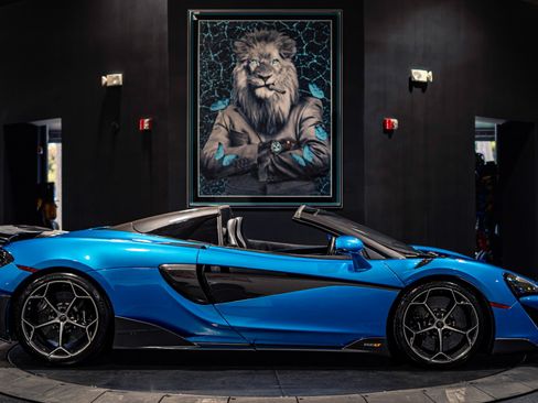 Used 2020 McLaren 600LT Spider RWD image 13