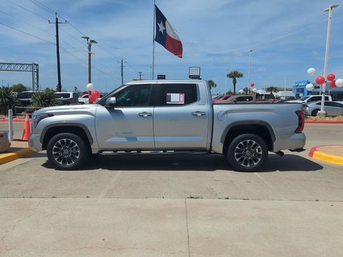 Used 2024 Toyota Tundra Limited AWD/4WD image 7
