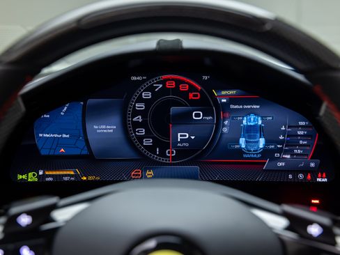 Used 2026 Ferrari Roma Spider RWD image 32