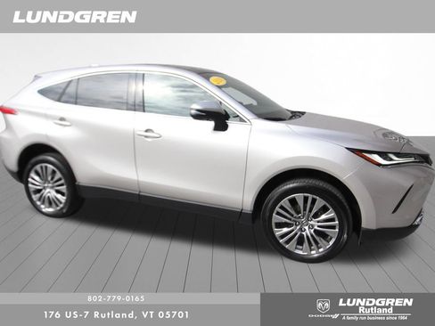 Used 2024 Toyota Venza Limited AWD/4WD image 28