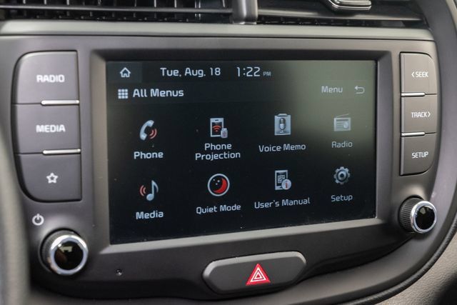 Used 2025 Kia Soul LX w/ LX Technology Package FWD image 18