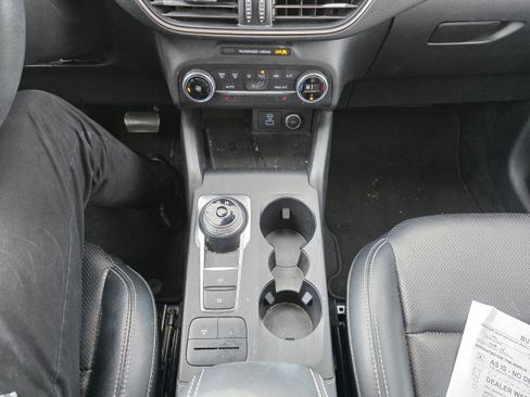 Certified 2020 Ford Escape SE Sport image 13