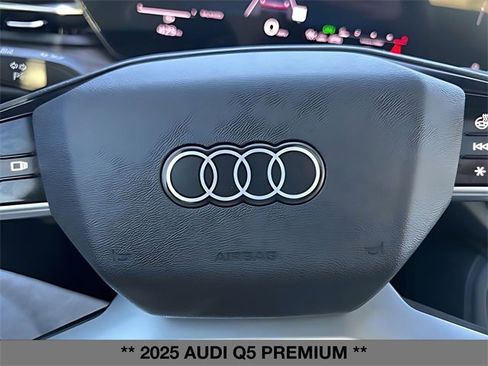 Used 2025 Audi Q5 Premium w/ Convenience Package image 23
