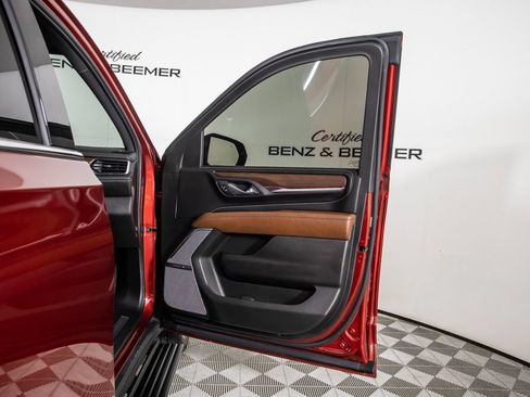 Used 2024 GMC Yukon XL Denali Ultimate w/ LPO, Floor Liner Package AWD/4WD image 22