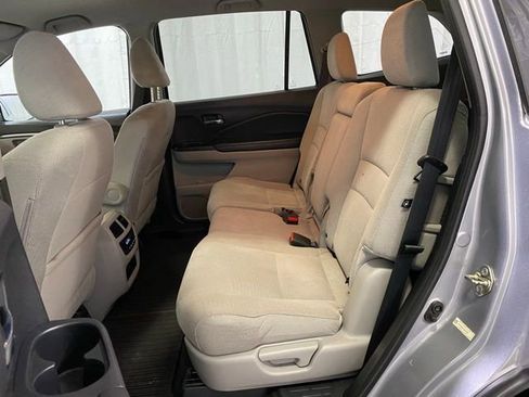 Used 2016 Honda Pilot EX image 11