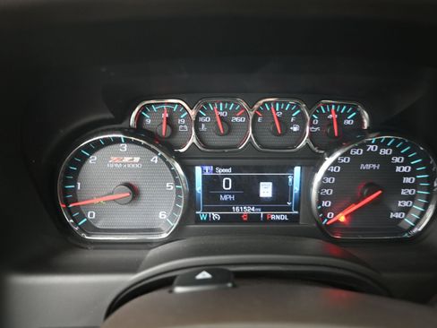 Used 2018 Chevrolet Tahoe LT image 12