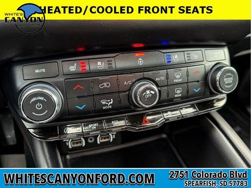 Used 2024 Dodge Durango GT image 18