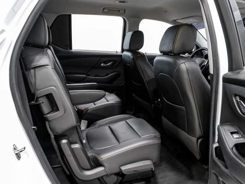 Used 2019 Chevrolet Traverse RS w/ LPO, Floor Liner Package FWD image 41