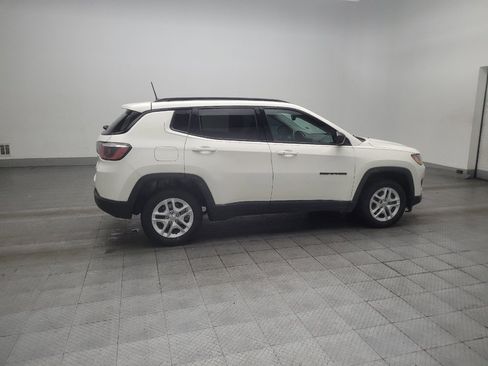 Used 2018 Jeep Compass Sport w/ Tech Group FWD image 10