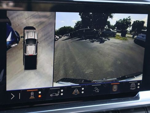 New 2026 GMC Sierra 2500 SLT w/ SLT Premium Package AWD/4WD image 12