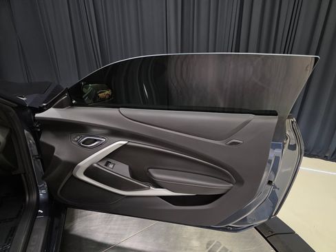 Used 2020 Chevrolet Camaro SS RWD image 32